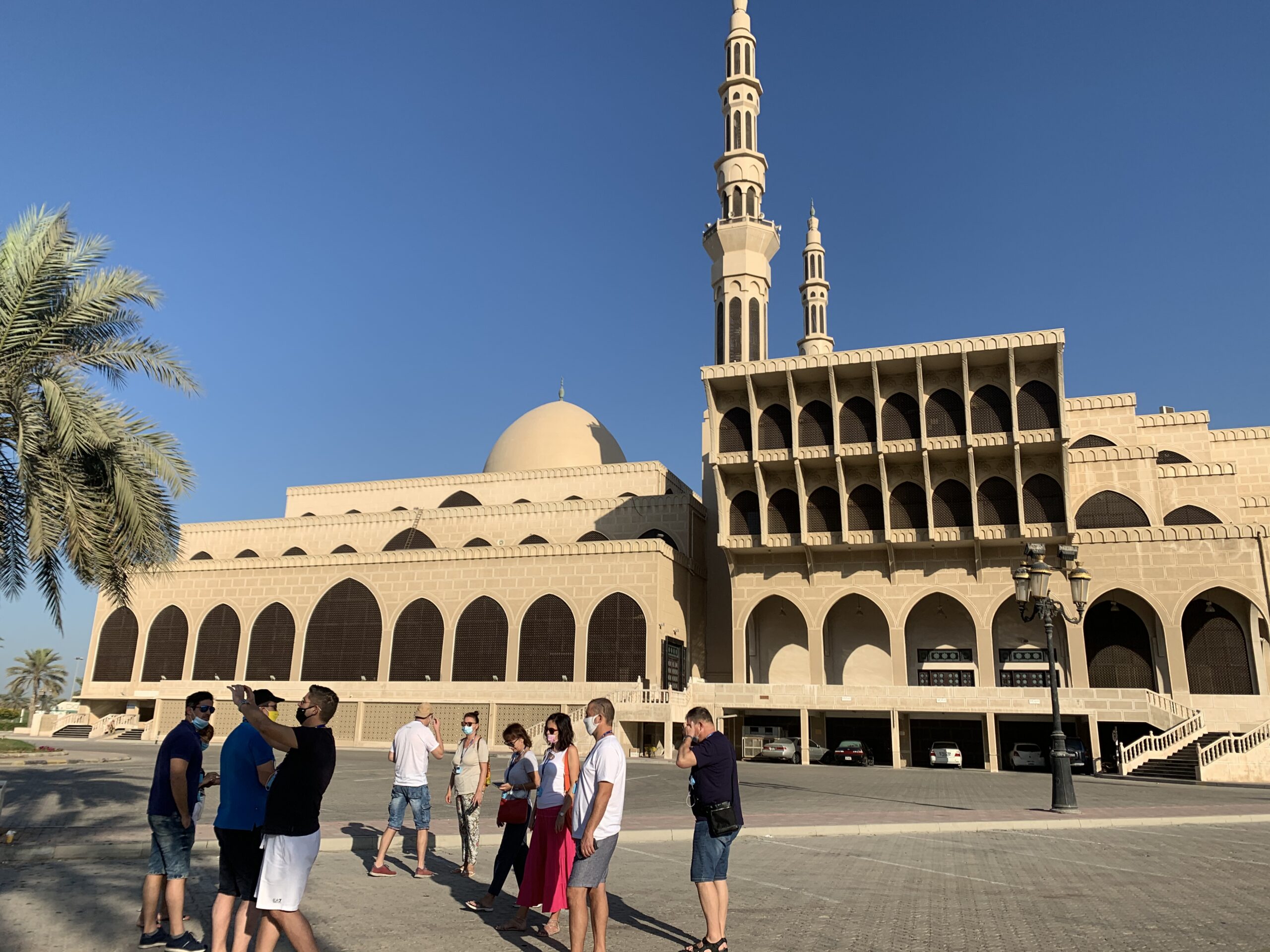 King Faisal Mosque in Sharjah, a photo stop on the Sharjah city tour from Dubai